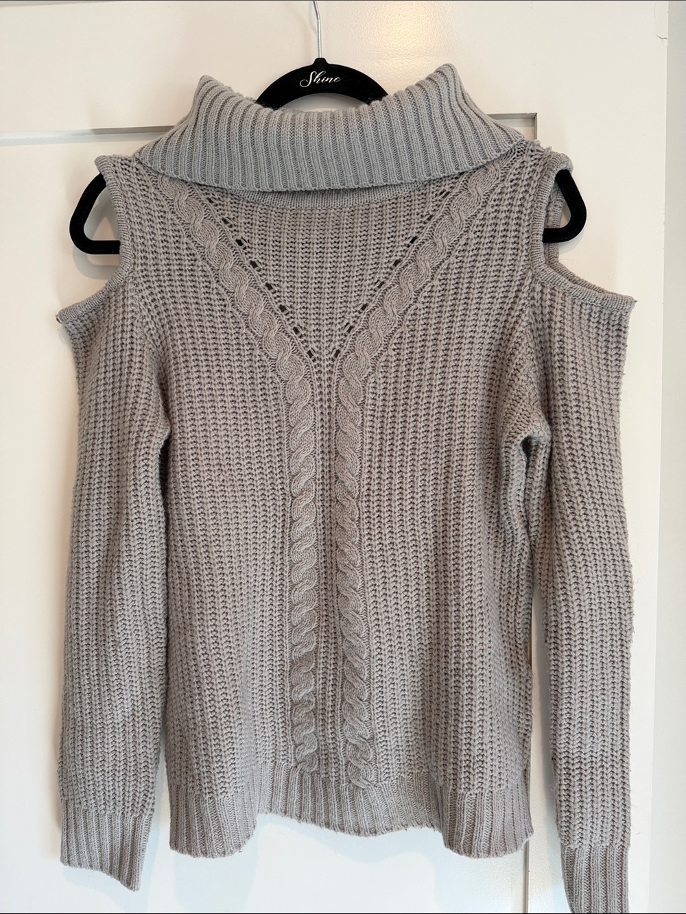 Cold-Shoulder Cable Knit Turtleneck Sweater in Light Gray